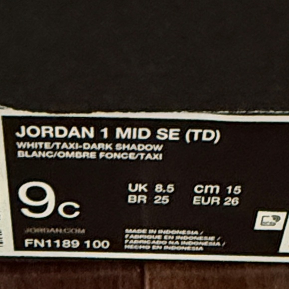 Rare Toddler Nike Jordan 1 Mid SE white taxi-dark shadow multi color sneakers - Picture 12 of 12